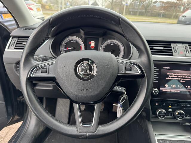 Skoda OCTAVIA Combi 1.4 TSI Greentech Style 150PK Navi Cruise Pdc Trekhaak