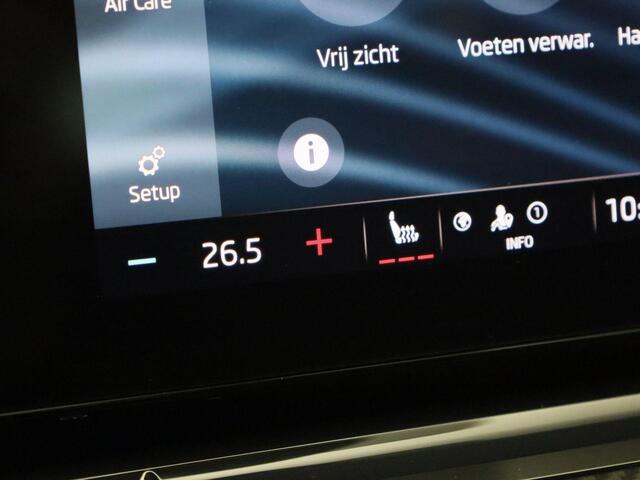 Skoda OCTAVIA Combi 1.4TSI 180kW/245PK RS iV PHEV DSG · Panoramadak · Camera + Parkeersensoren · Apple/Android