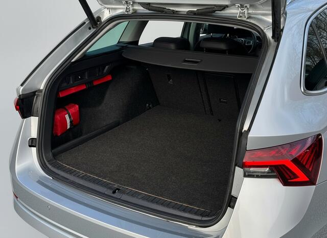 Skoda OCTAVIA Combi TSI iV 204PK PHEV BUSINESS EDITION LEDER/VIRTUAL/HEAD-UP