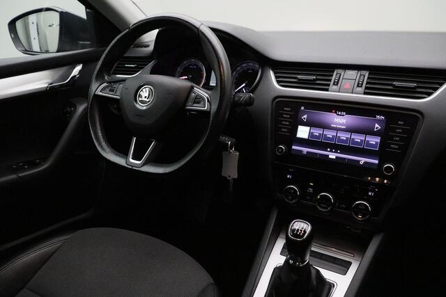 Skoda OCTAVIA Combi 1.0 TSI Greentech Business Edition 2020 | Airco | Navigatie | Cruise Control | Stoelverwarming | Parkeersensoren | Stuurwiel Multifunctioneel | Onderhoudshistorie | Boekjes | Nationale Autopas