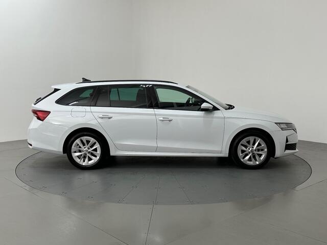 Skoda OCTAVIA 1.5 TSI BUSINESS EDITION PLUS MOONWHITE METALLIC