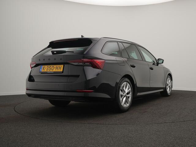Skoda OCTAVIA Combi 1.0 TSI Sport Business - RIJKLAARPRIJS - Adaptive Cruise Control - Apple Carplay - Android Auto