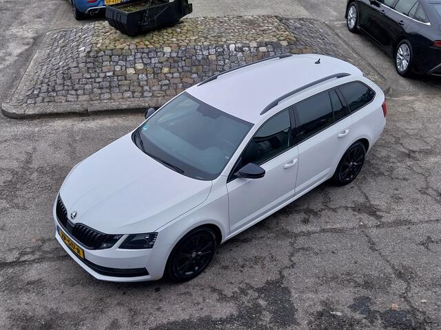 Skoda OCTAVIA Combi 1.0 TSI Sport LEER LED NAVI CRUISE ECC TREKHAAK
