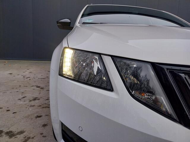 Skoda OCTAVIA Combi 1.0 TSI Sport LEER LED NAVI CRUISE ECC TREKHAAK