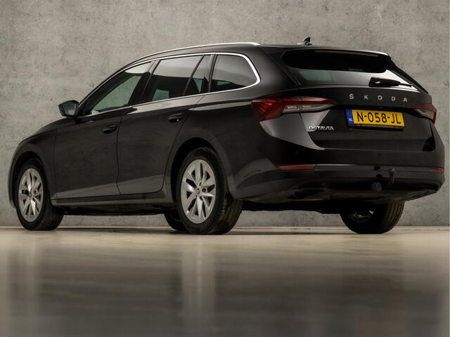 Skoda OCTAVIA Combi 1.0 TSI Sport (VIRTUAL COCKPIT, APPLE CARPLAY, GROOT NAVI, CAMERA, STOELVERWARMING, SPORTSTOELEN, GETINT GLAS, KEYLESS, ADAPTIVE CRUISE, NIEUWSTAAT)