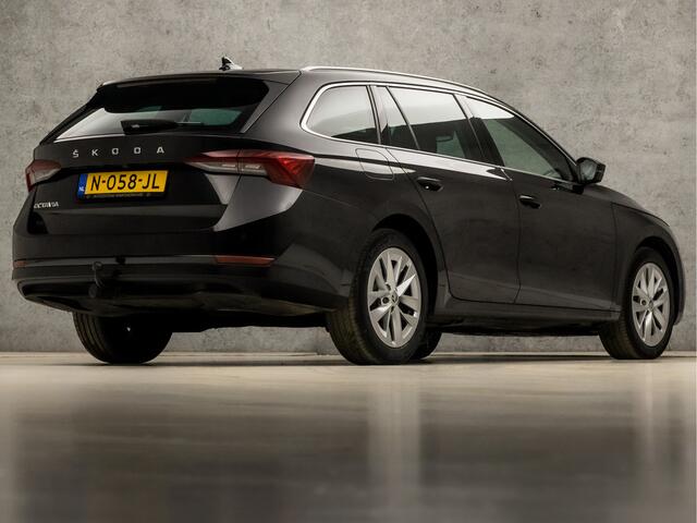 Skoda OCTAVIA Combi 1.0 TSI Sport (VIRTUAL COCKPIT, APPLE CARPLAY, GROOT NAVI, CAMERA, STOELVERWARMING, SPORTSTOELEN, GETINT GLAS, KEYLESS, ADAPTIVE CRUISE, NIEUWSTAAT)