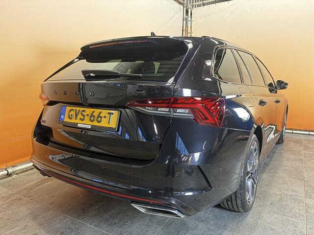 Skoda OCTAVIA Combi 1.4 TSI RS iV PHEV Business panodak | stoelverw | navigatie |