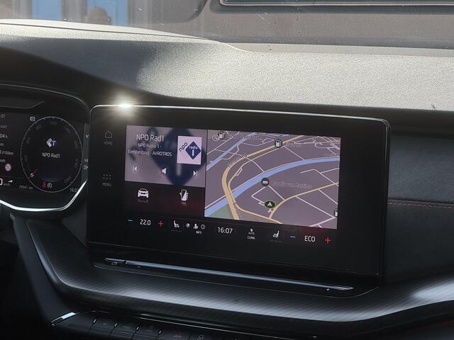 Skoda OCTAVIA Combi 1.4 TSI RS iV PHEV Business | Achteruitrijcamera | Airbag(s) side achter | Apple Carplay/Android Auto