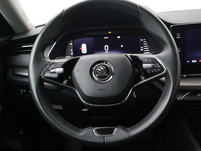 Skoda OCTAVIA Combi 1.5 e-TSI Business Edition | 150 PK | Automaat | Trekhaak wegklapbaar | Elek. achterklep |