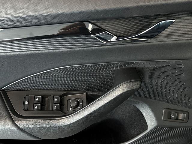 Skoda OCTAVIA Combi 1.4 204pk TSI iV PHEV Business Edition Parkeersensoren achter | Cruise Control | Smartlink+ (draadloos)