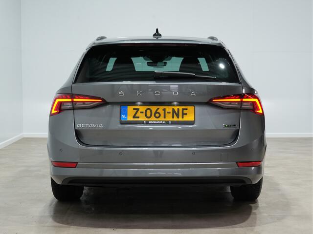 Skoda OCTAVIA Combi 1.0 e-TSI 110pk DSG sport business Navigatie Pdc Clima Privacy glass ps