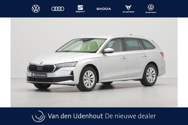 Skoda OCTAVIA Combi 1.5 TSI MHEV Business Edition Navigatie Keyless Privacy Glas Lm Velgen Nieuw Model