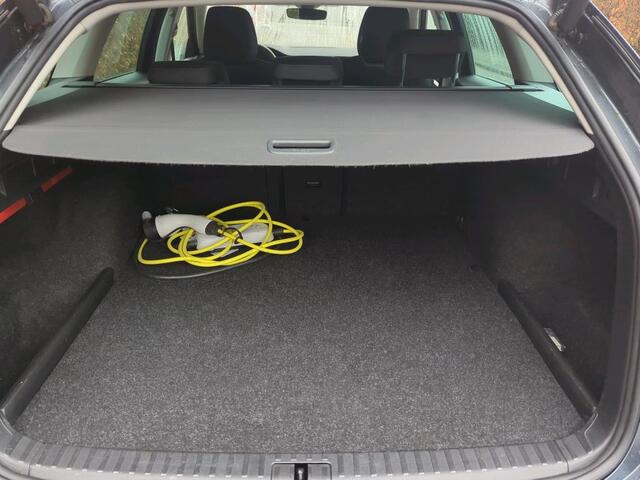 Skoda OCTAVIA Combi 1.4 TSI iV PHEV Business Edition 204 pk / LED / PDC