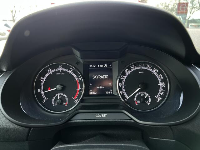 Skoda OCTAVIA Combi 1.5 TSI Greentech Sport Business Automaat | Trekhaak | Navigatie | Carplay