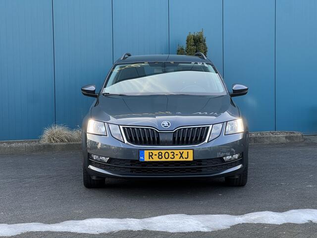 Skoda OCTAVIA Combi 1.5 TSI 150PK Greentech Ambition Business CARPLAY | TREKH | STOELVERW | NAV | PDC | LMV
