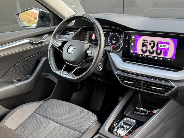 Skoda OCTAVIA 1.0TSI Automaat Bns Ed. Plus/Camera, stoel+stuurverw/head-up/elek stoel+aklep/do