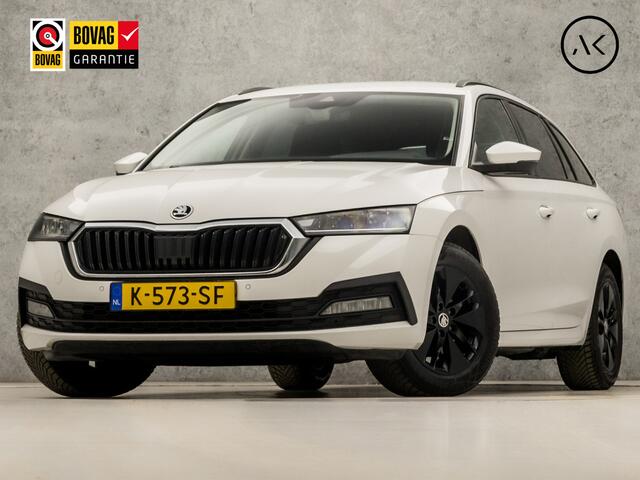 Skoda OCTAVIA Combi 1.0 e-TSI Sportline Automaat (VIRTUAL COCKPIT, APPLE CARPLAY, GROOT NAVI, GETINT GLAS, SPORTSTOELEN, PARKEERSENSOREN, KEYLESS, CRUISE, NIEUWSTAAT)