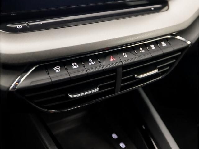 Skoda OCTAVIA Combi 1.0 e-TSI Sportline Automaat (VIRTUAL COCKPIT, APPLE CARPLAY, GROOT NAVI, GETINT GLAS, SPORTSTOELEN, PARKEERSENSOREN, KEYLESS, CRUISE, NIEUWSTAAT)