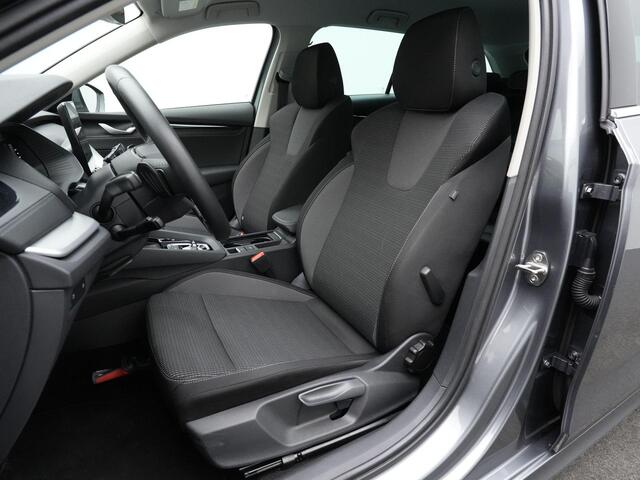 Skoda OCTAVIA Combi 1.5 TSI 115 pk DSG MHEV Selection | Achteruitrijcamera | Adaptive cruise | Navigatie