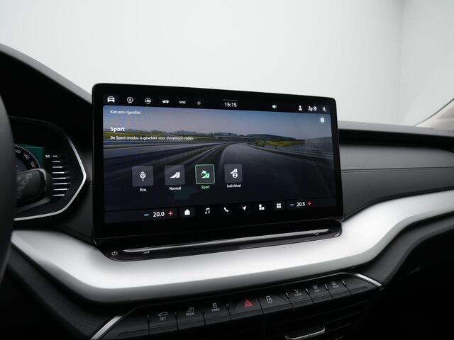 Skoda OCTAVIA Combi 1.5 TSI 115 pk DSG MHEV Selection | Achteruitrijcamera | Adaptive cruise | Navigatie