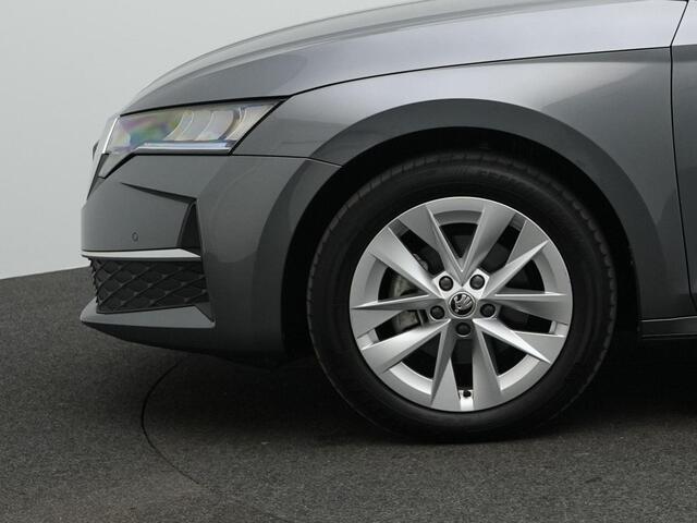 Skoda OCTAVIA Combi 1.5 TSI 115 pk DSG MHEV Selection | Achteruitrijcamera | Adaptive cruise | Navigatie
