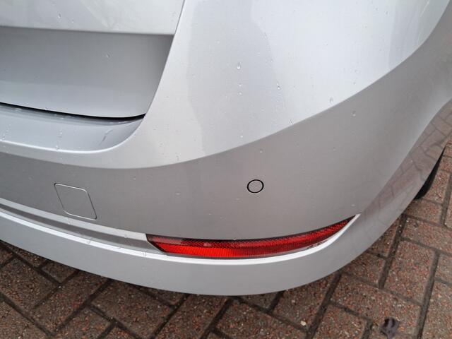 Skoda OCTAVIA Combi 1.0 TSI Business Edition NIEUW MODEL!! | Clima | Cruise control | LM Velgen | Ndl auto | Navigatie | PDC voor en achter | RIJKLAARPRIJS INCL 12 MAANDEN GARANTIE EN BEURT