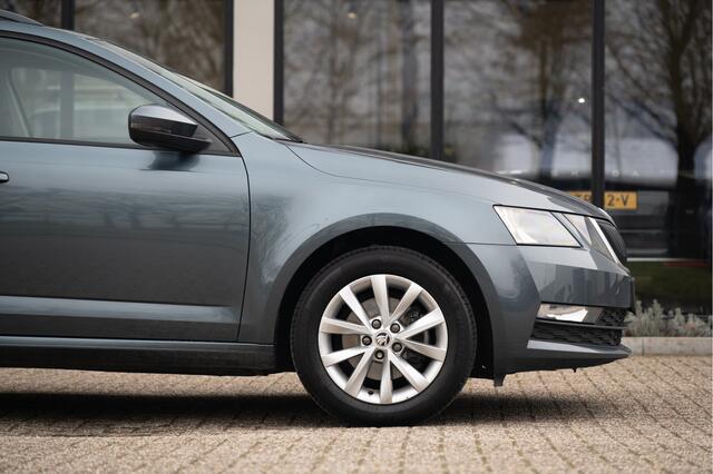 Skoda OCTAVIA Combi 1.0 TSI Greentech Ambition Business | Navi | Afn. Trekhaak | Apple CarPlay | PDC V+A | Stoelverw.