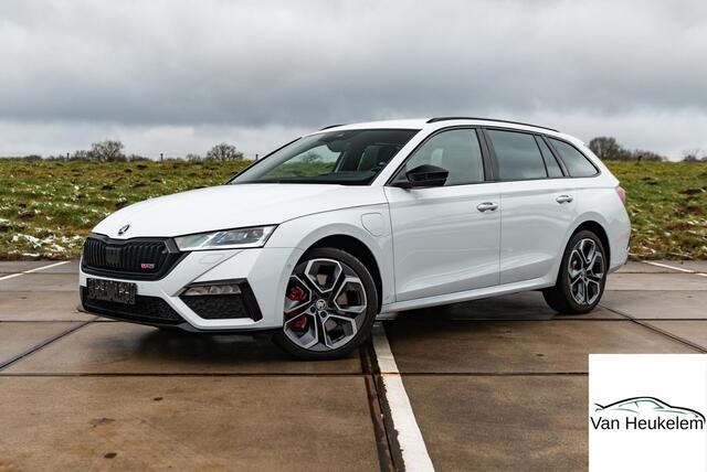 Skoda OCTAVIA Combi 1.4 TSI RS iV PHEV | COMFORT STOELEN | HEAD UP | 19" ALTAIR VELGEN | ADAPTIVE CRUISE
