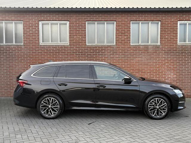 Skoda OCTAVIA Combi 1.5 TSI MHEV Sportline Business