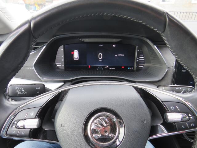 Skoda OCTAVIA Combi 1.0 TSI 111Pk Business Edition Plus * Rijklaarprijs incl. garantie * Pano-dak * Camera * Electr. A-Klep * Led Koplampen * Dig. Cockpit *