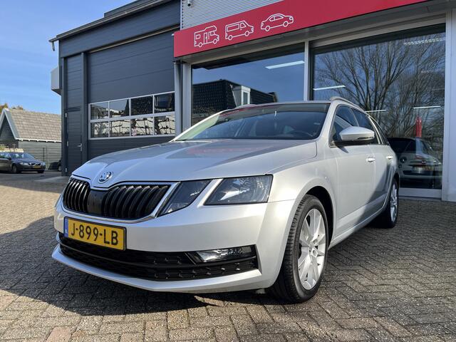 Skoda OCTAVIA Combi 1.0 TSI Greentech Business Edition Carplay, Cruise, Parkeersensoren, LM velgen.
