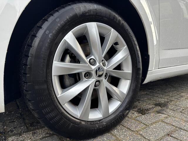 Skoda OCTAVIA Combi 1.0 TSI Greentech Ambition Business