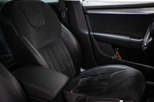 Skoda OCTAVIA Combi 1.0 TSI Greentech Style Business | TECH PACK | LED | HALF LEDER | STOELVERWARMING | TREKHAAK | 18"