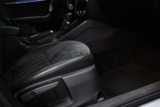 Skoda OCTAVIA Combi 1.0 TSI Greentech Style Business | TECH PACK | LED | HALF LEDER | STOELVERWARMING | TREKHAAK | 18"