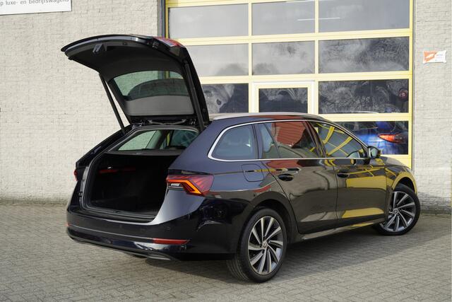 Skoda OCTAVIA Combi 1.5 TSI 150PK! First Edition BJ2020 Lmv 18" | Led V+A | Pdc | Navi | Keyless entry | Elek. achterklep | App-Connect | Virtual cockpit | Head-Up display | Dashboard verlichting | Climate control | Cruise control | Verwarmde voorstoelen | Nw-model!