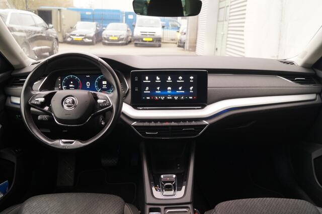 Skoda OCTAVIA Combi 1.0 e-TSI 110pk DSG Business Edition Plus -NAVI-TREKHAAK-