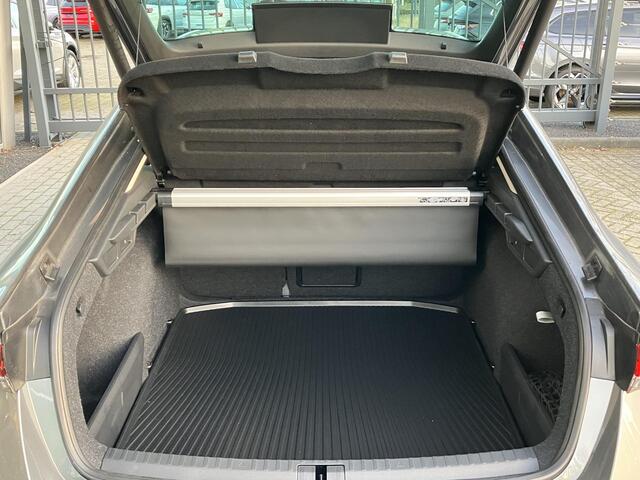 Skoda OCTAVIA Business Edition 1.5 TSI DSG | Automaat | Navigatie | Adaptieve cruise control | Apple Carplay/Android Auto | 17" lichtmetalen velgen |