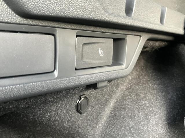 Skoda OCTAVIA Business Edition 1.5 TSI DSG | Automaat | Navigatie | Adaptieve cruise control | Apple Carplay/Android Auto | 17" lichtmetalen velgen |