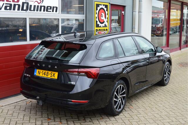 Skoda OCTAVIA Combi 1.0 e-TSI Business Edition O.a: Trekhaak, PDC, Camera, ACC, Clima, Etc. All-in prijs!