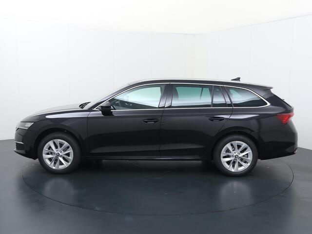 Skoda OCTAVIA Combi Business Edition Plus 1.5 TSI m-HEV 115 PK DSG | Automaat | Trekhaak | 17 inch lichtmetalen velgen | Adaptieve cruise control | Camera | Apple Carplay/Android Auto |