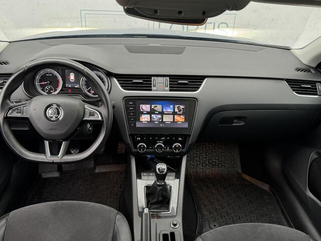 Skoda OCTAVIA Combi 1.0 TSI Greentech Style Business NL-AUTO | PANODAK | TREKHAAK | LUXE BEKLEDING