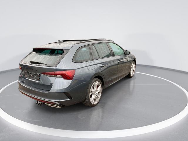 Skoda OCTAVIA Combi 1.4TSI 180kW/245PK RS iV PHEV DSG · Panoramadak · Keyless · Apple/Android Car Play ·