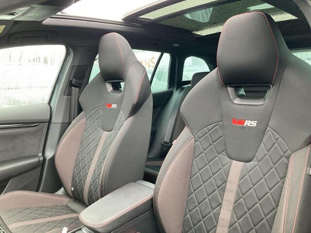 Skoda OCTAVIA Combi 1.4TSI 180kW/245PK RS iV PHEV DSG · Panoramadak · Keyless · Apple/Android Car Play ·