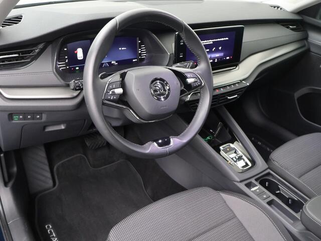 Skoda OCTAVIA Combi 1.0 e-TSI Ambition | 110 PK | LED | Trekhaak wegklapbaar | Navigatiesysteem |