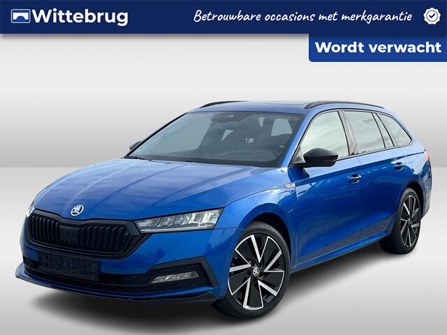 Skoda OCTAVIA Combi 1.4 TSI iV PHEV 204PK Sportline Business / Zwenkbare Trekhaak / Panoramadak / Standkachel / Head-Up Display / Achteruitrijcamera / Stuur + Stoelverwarming V+A