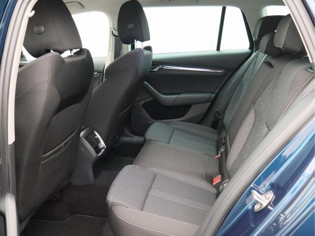 Skoda OCTAVIA Combi 1.0 TSI Style/ lage km/ zeer mooi!