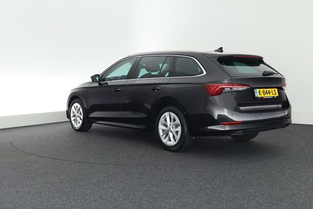 Skoda OCTAVIA Combi 1.0 e-TSI 110pk DSG Business Edition Plus Leder Stoelverwarming V+A Keyless Virtual Cockpit Navigatie