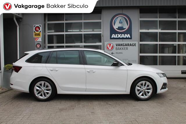 Skoda OCTAVIA 1.0 e-TSI Sport Business CLIMA NAVI TREKHAAK