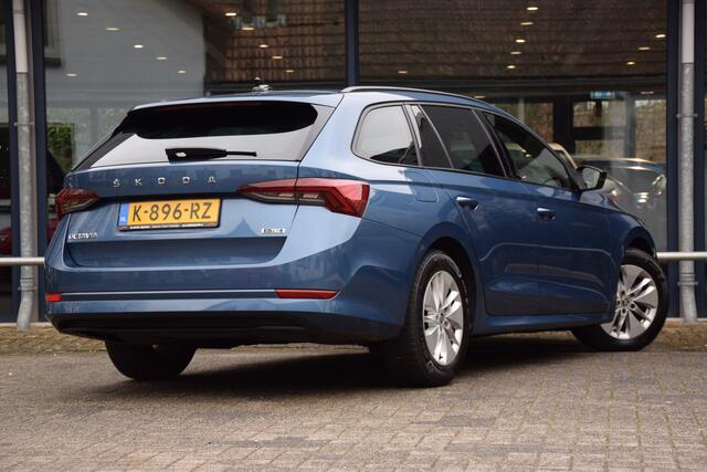 Skoda OCTAVIA Combi 1.0 e-TSI Sport Business | Org. NL | BOVAG Garantie | Virtual Cockpit | Apple Carplay/Android Auto | Sportstoelen | PDC Voor&Achter | Full LED | Navigatie |