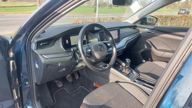 Skoda OCTAVIA Combi 1.0 TSI Business Edition CLIMA/NAVI/LED BJ 2021